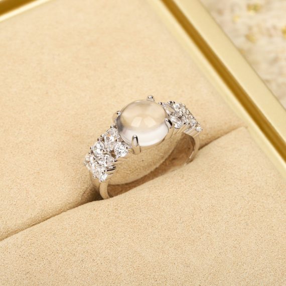 Elegant Women's 925 Silver Ring with Natural Water Jade Gemstone - Image 3