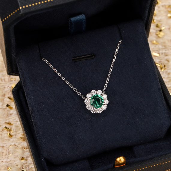 Women's 925 Silver Emerald Pendant Necklace – Elegant & Timeless Jewelry - Image 3